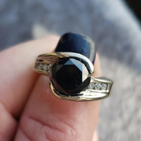 BLACK DIAMOND RING - Picture 10 of 12